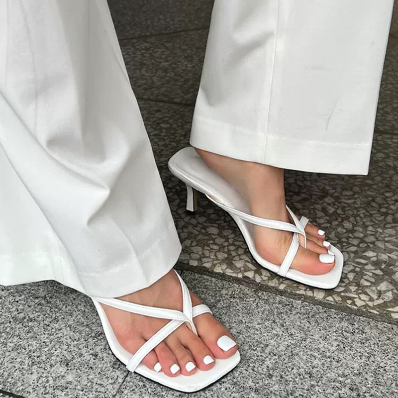 Street Fashion Clothing - 2026년 여름 여성 클립 토 슬리퍼